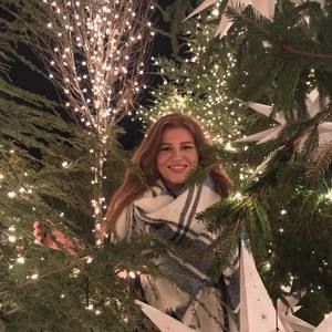 Meet your Posher, Michaela